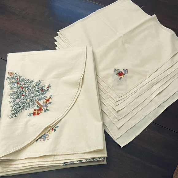 Vintage Tablecloth Linen Jabara Christmas Tree Holiday Embroidered & 8 napkins - Picture 6 of 11